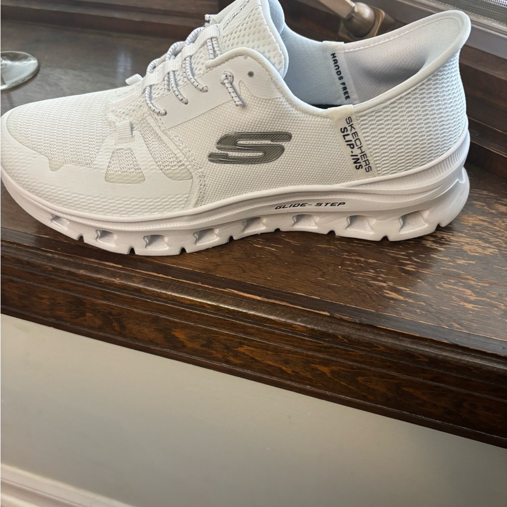 Skechers Women White Glide-Step Athletic Sneaker